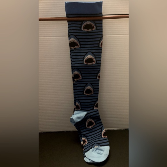 Shark themed compression socks - Picture 5 of 6